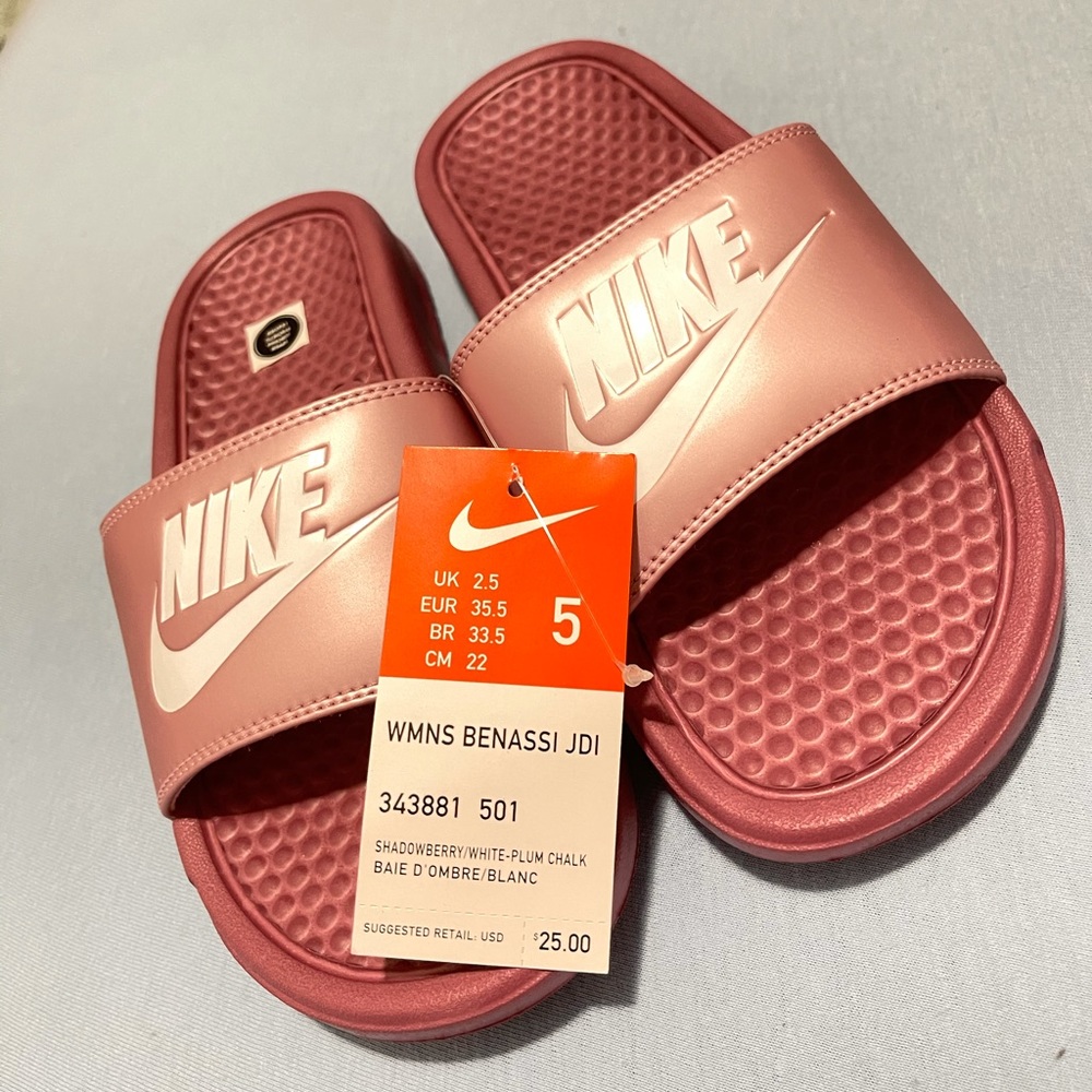 WMNS sz 5 BENASSI SLIDES ROSE GOLD